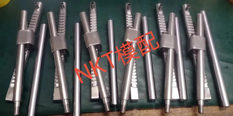 頂出系列-大斜度斜頂機構(gòu)